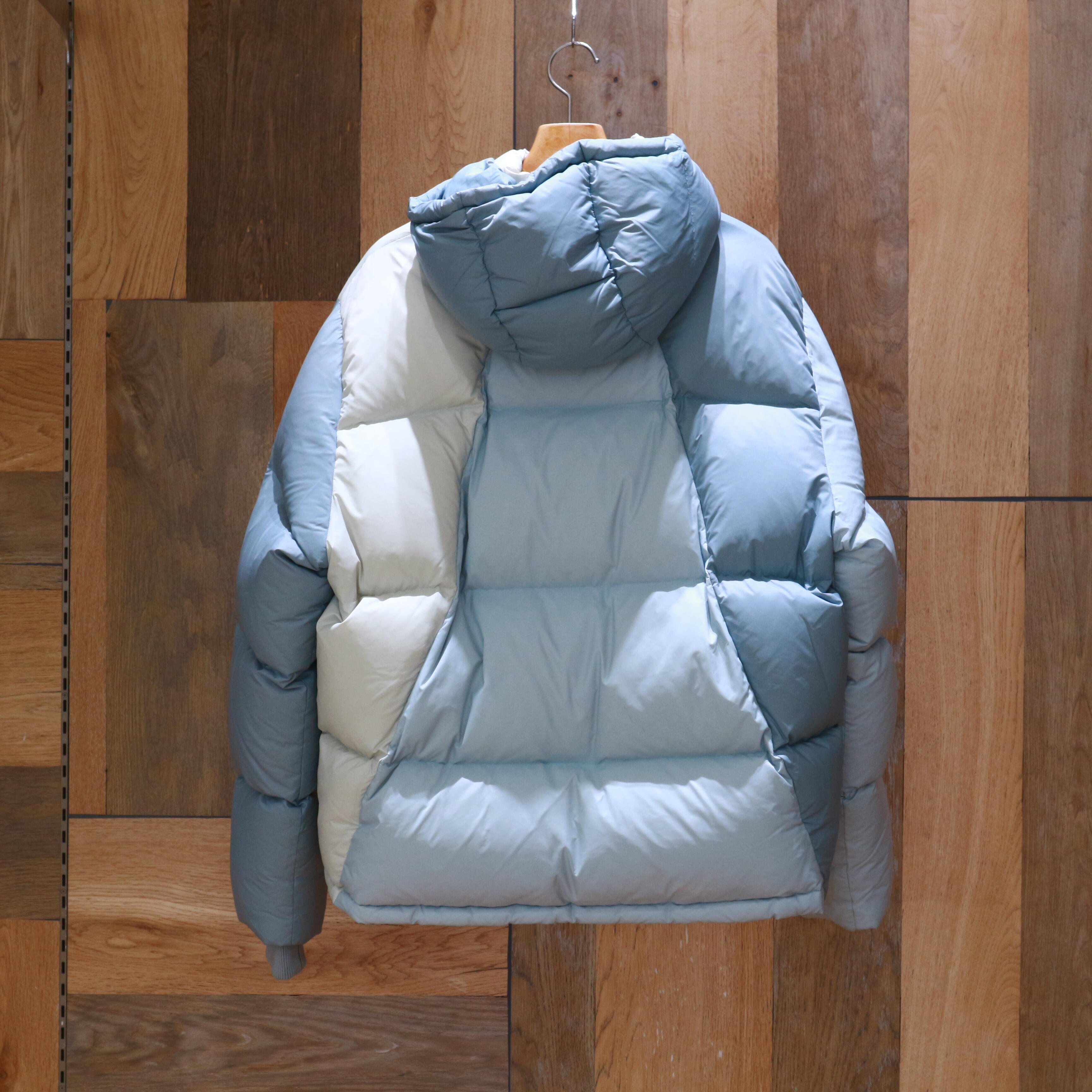 レア物　完売品　新品未使用 Kith Grayson jacquard ダウン KITH（キス） ダウンジャケット/ダウンベスト メンズ 中古 古着